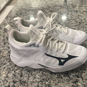 Mizuno White and Black Athletic Shoes